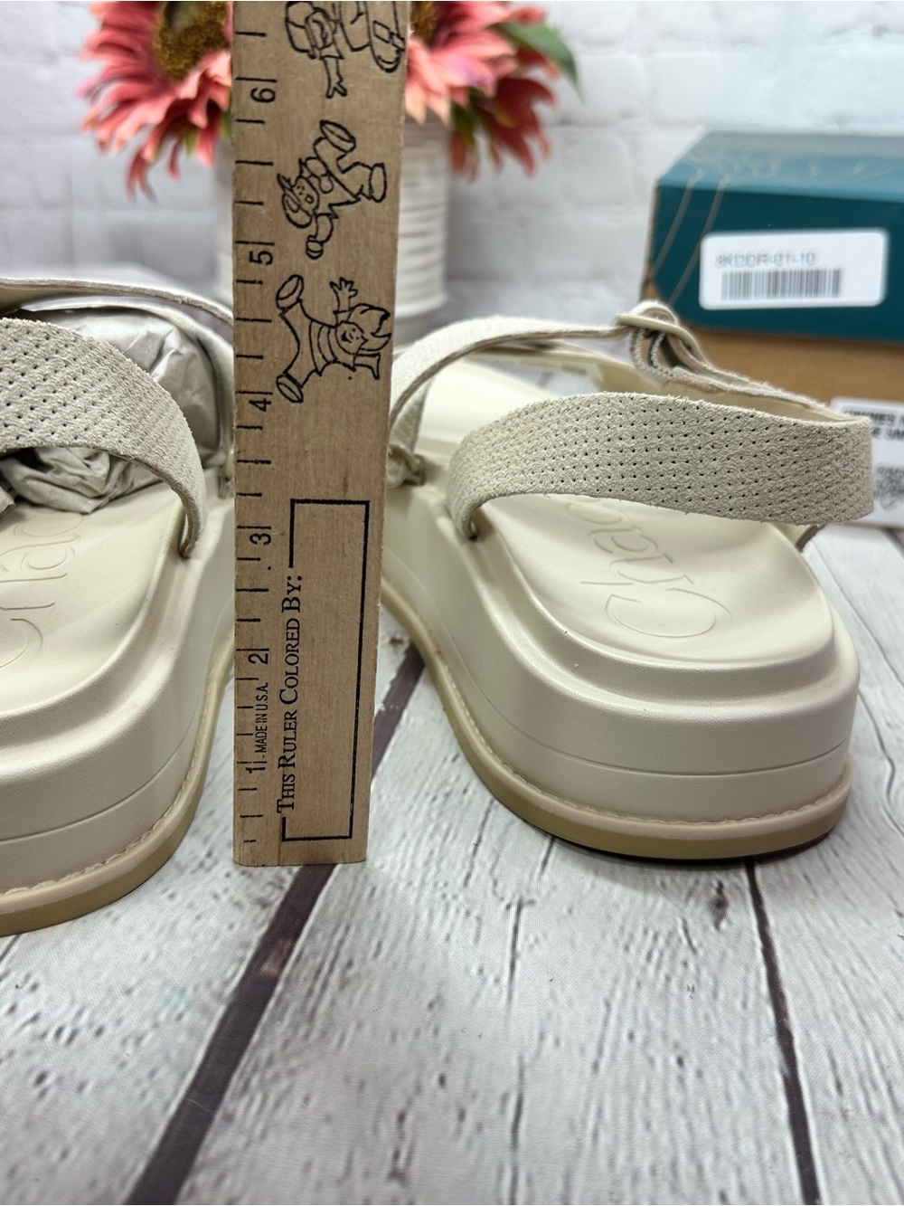 Chaco Townes Midform Suede Sandal — khaki women 10 gorpcore - Picture 5 of 9